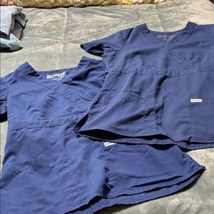 Grey's Anatomy Navy Blue Women's 2Scrub Tops - V-Neck Short Sleeve